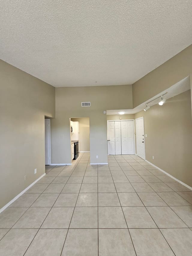 2307 N CONGRESS Avenue 34, Boynton Beach, FL 33426