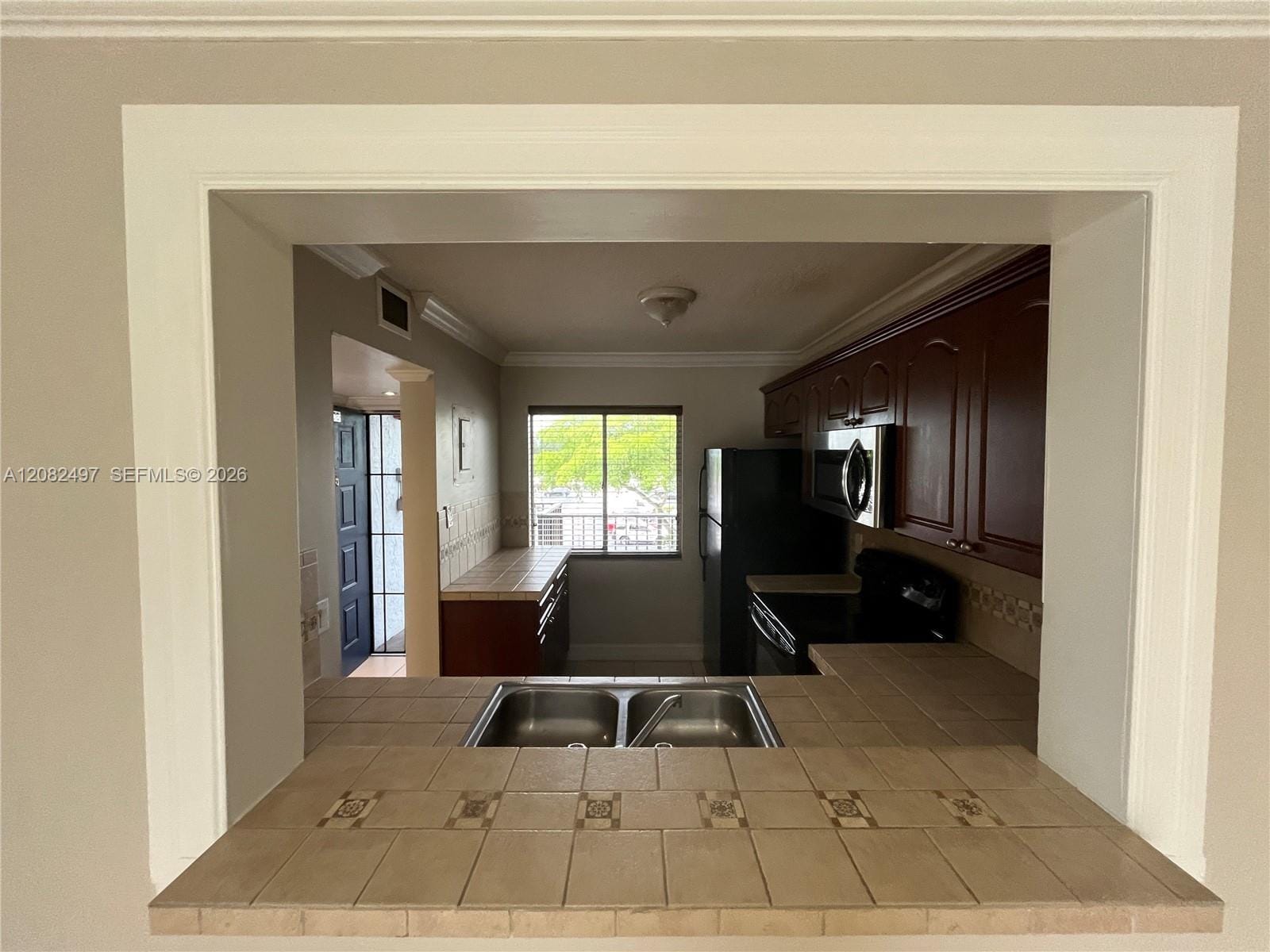 8560 N Sherman Circle 308 — photo 5