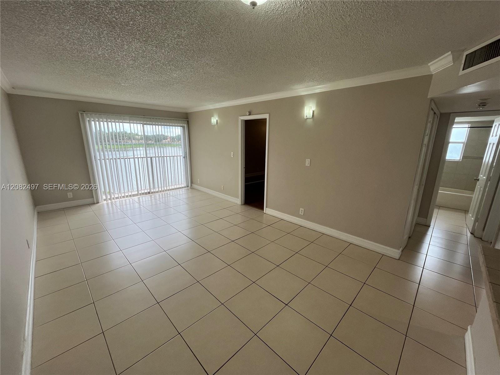 8560 N Sherman Circle 308 — photo 6