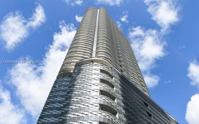 1000 Brickell Plaza 2406, Miami, FL 33131