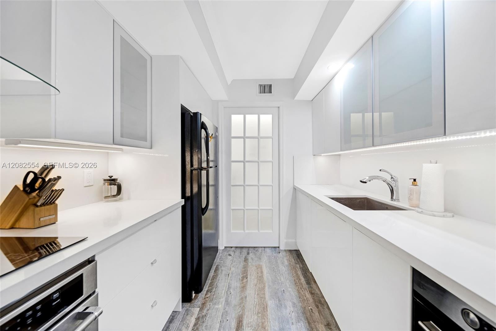 6917 Collins Avenue 1409 — photo 3