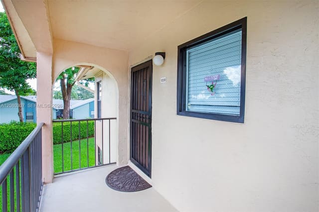 9431 Boca Cove Circle 1009, Boca Raton, FL 33428