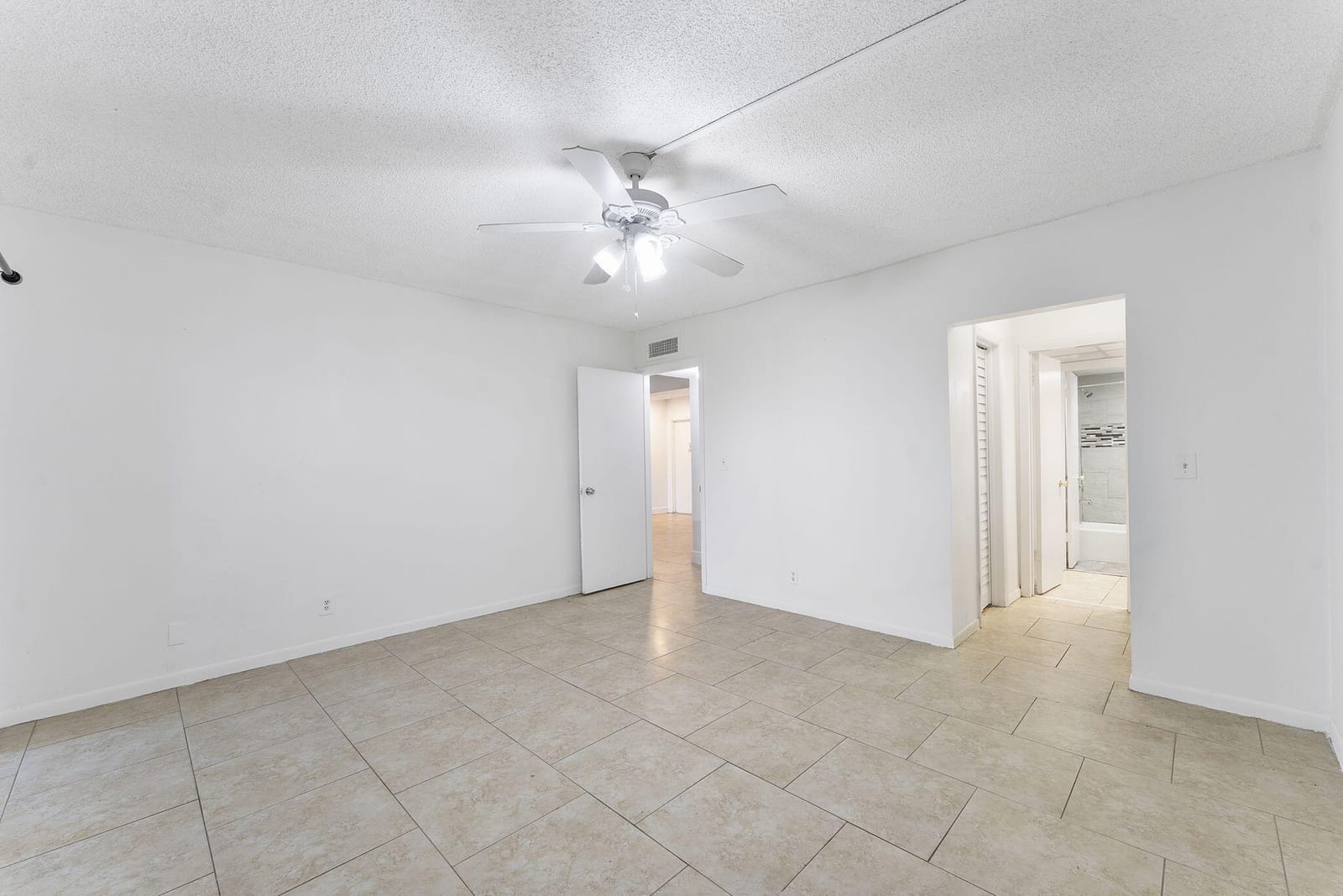 632 NW 13th Street 16 — photo 11