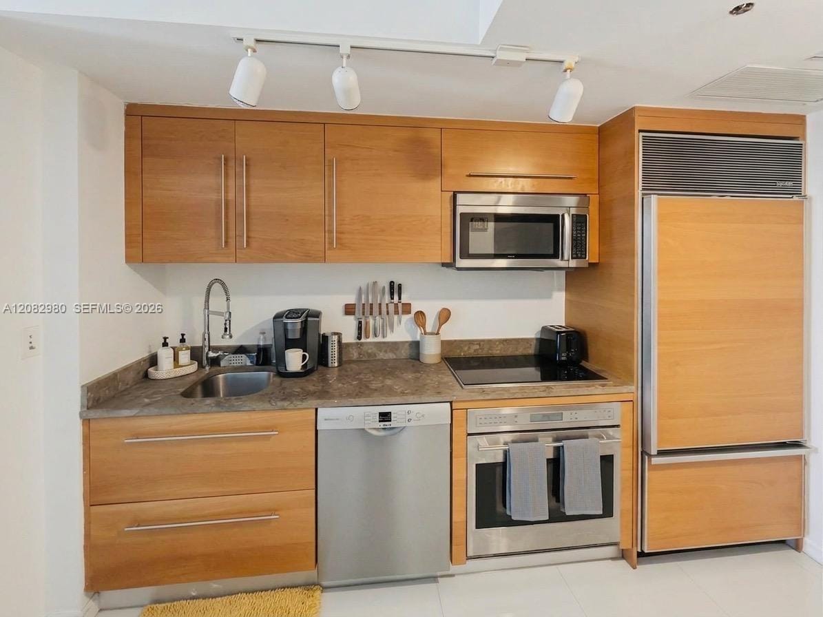 475 Brickell Avenue 4610, Miami, FL 33131 photo 3