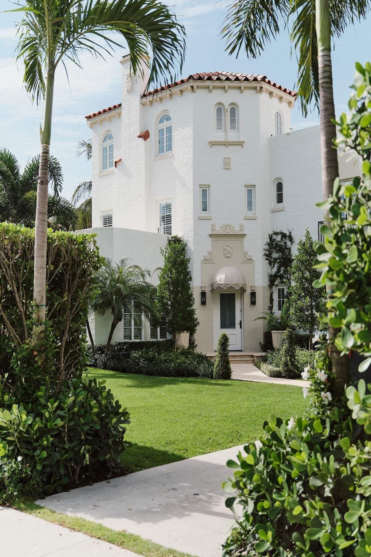 130 Brazilian Avenue, Palm Beach, FL 33480 photo 2