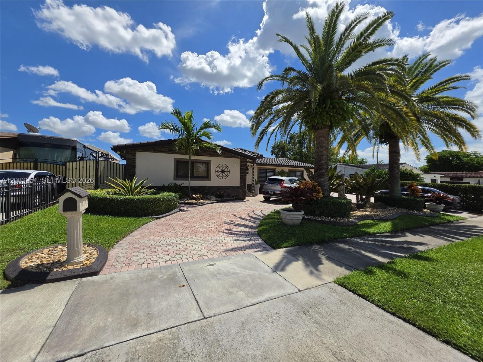 8450 NW 178th Street — photo 3