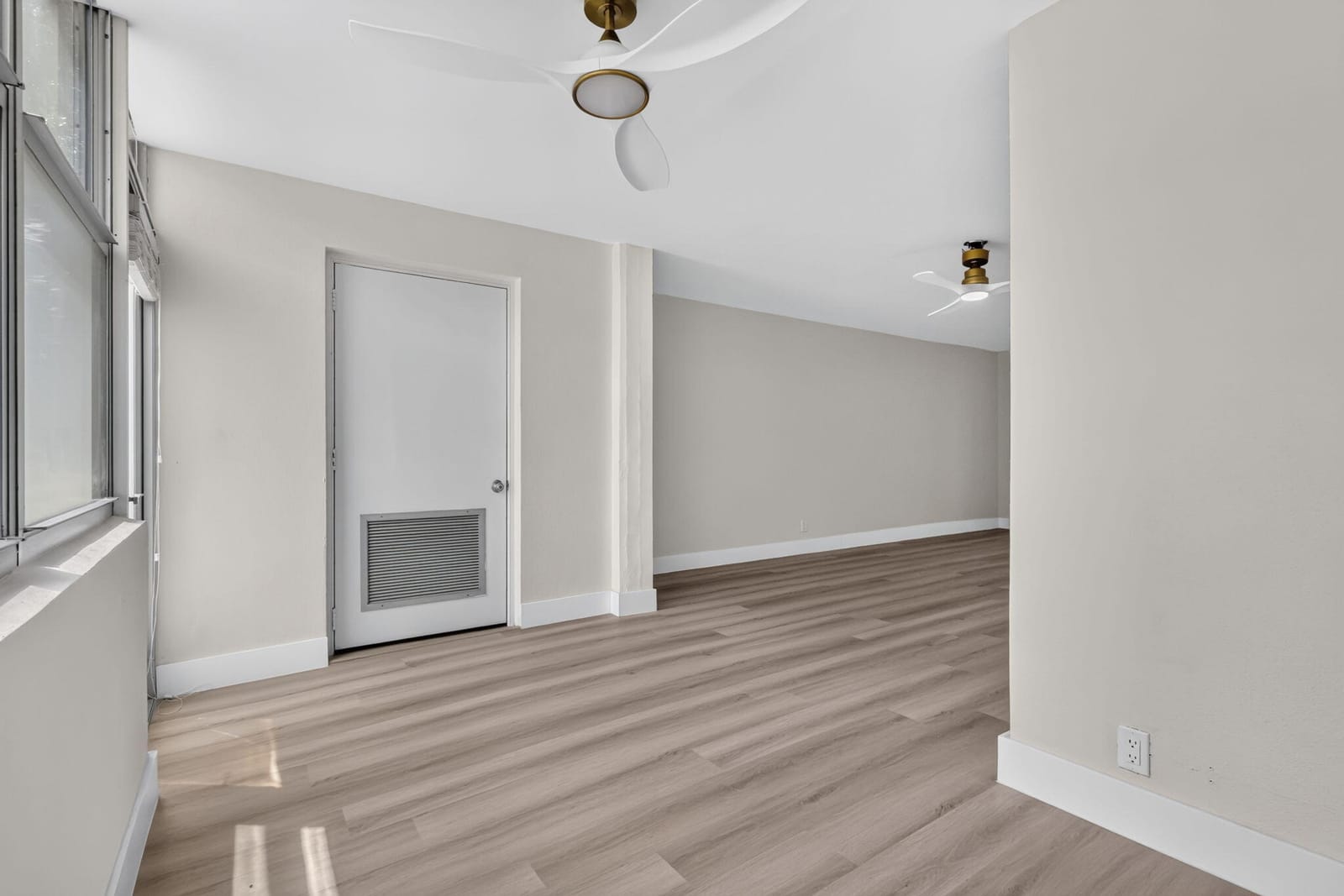7 WILLOWBROOK Lane 101 — photo 11