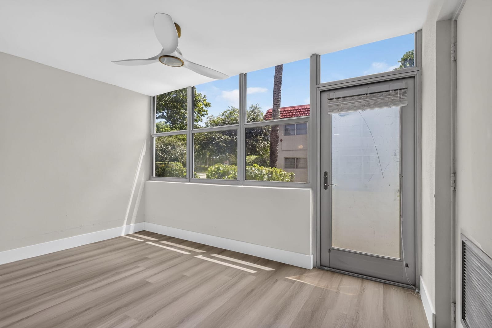 7 WILLOWBROOK Lane 101 — photo 10