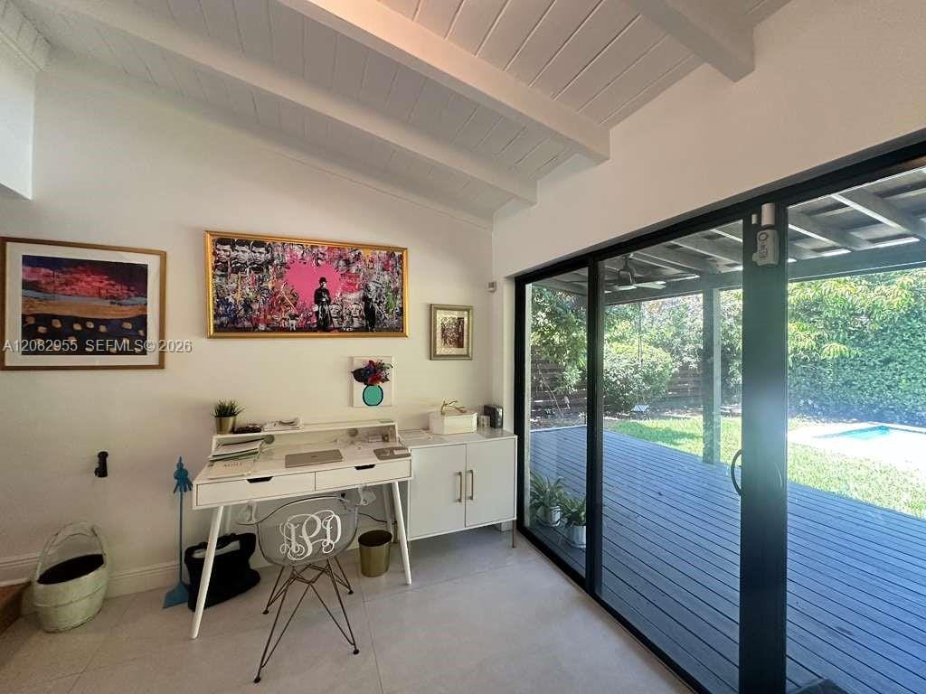 1105 Cortez Street — photo 3