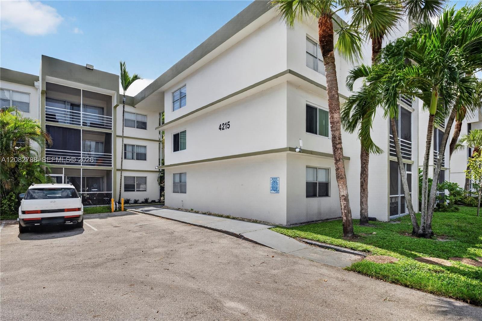 4215 N University Drive 115 — photo 3