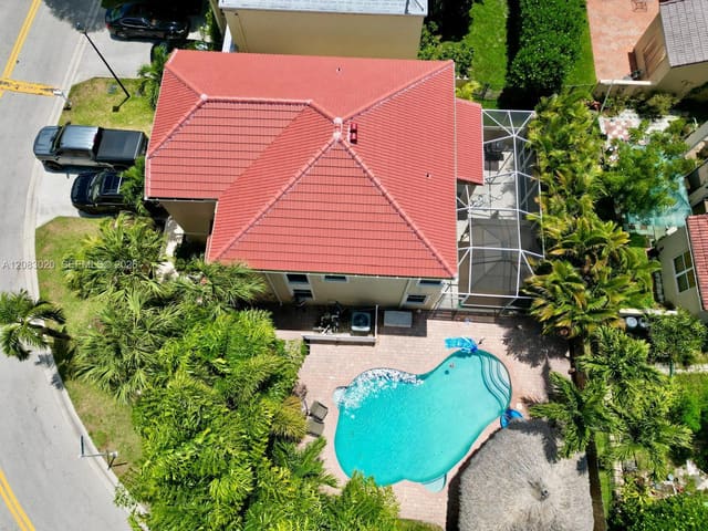 584 NW 87th Terrace, Coral Springs, FL 33071