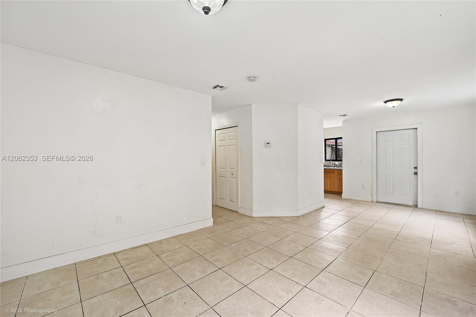 3471 Plaza Street — photo 4