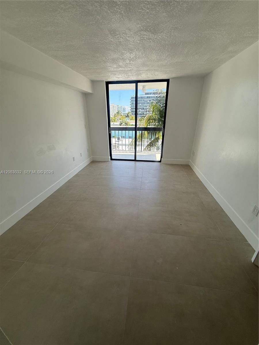 6937 Bay Drive 510 — photo 5