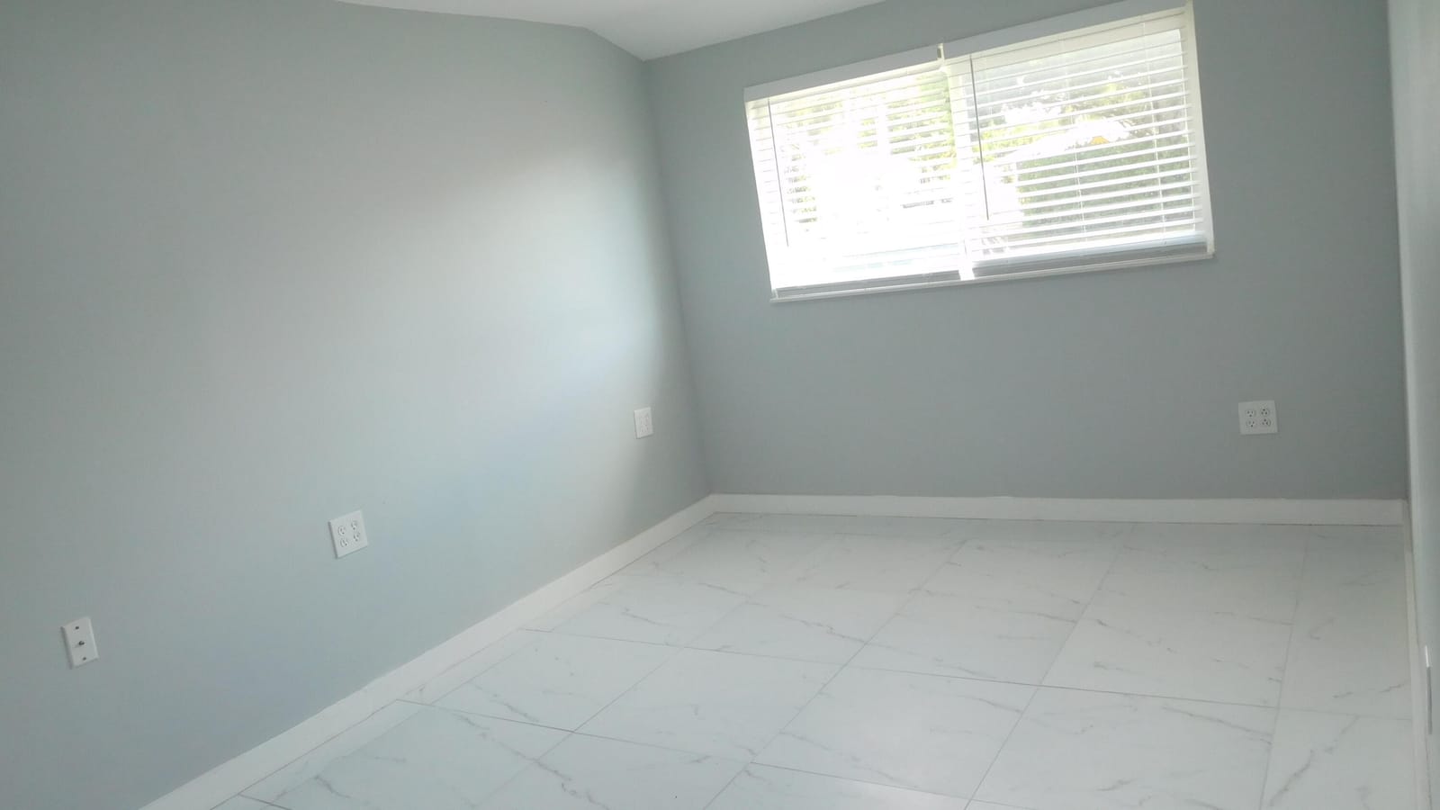 258 NE 22ND Street — photo 7