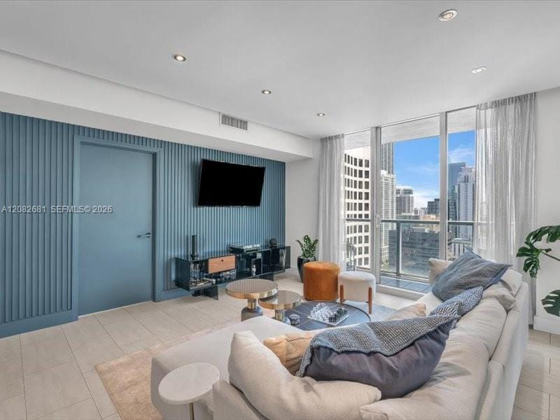 55 SE 6th Street 2902, Miami, FL 33131 photo 12