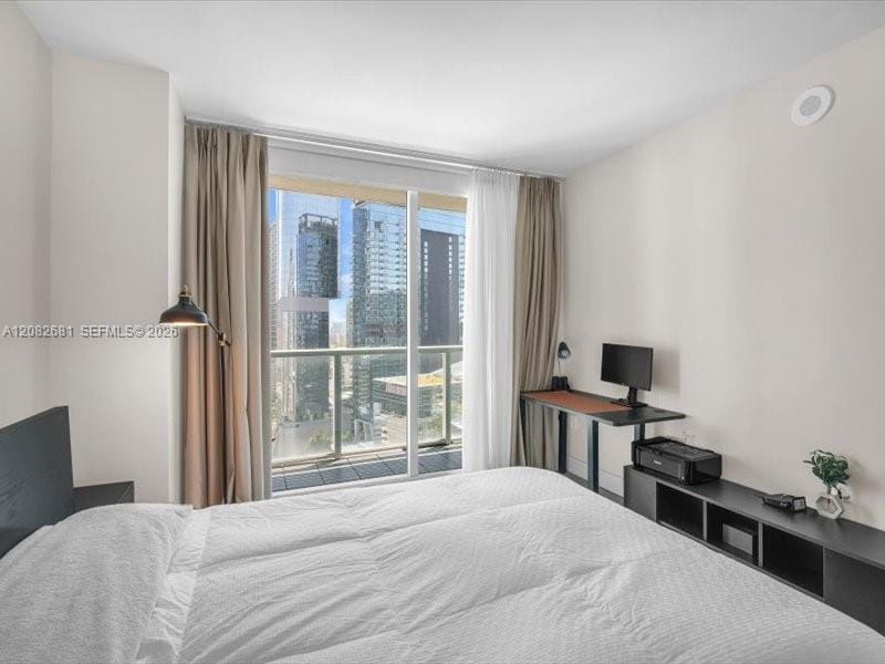 55 SE 6th Street 2902, Miami, FL 33131 photo 15