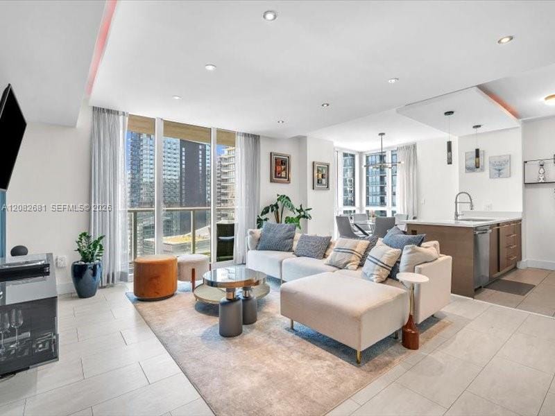 55 SE 6th Street 2902, Miami, FL 33131 photo 16