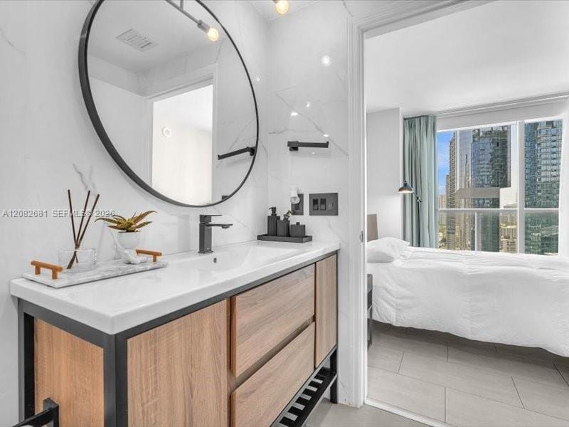 55 SE 6th Street 2902, Miami, FL 33131 photo 19