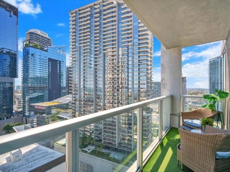 55 SE 6th Street 2902, Miami, FL 33131 photo 6