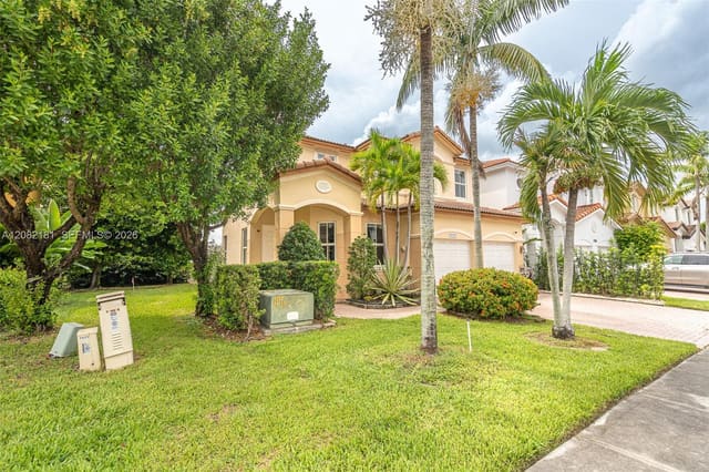 7670 NW 113th Path, Doral, FL 33178