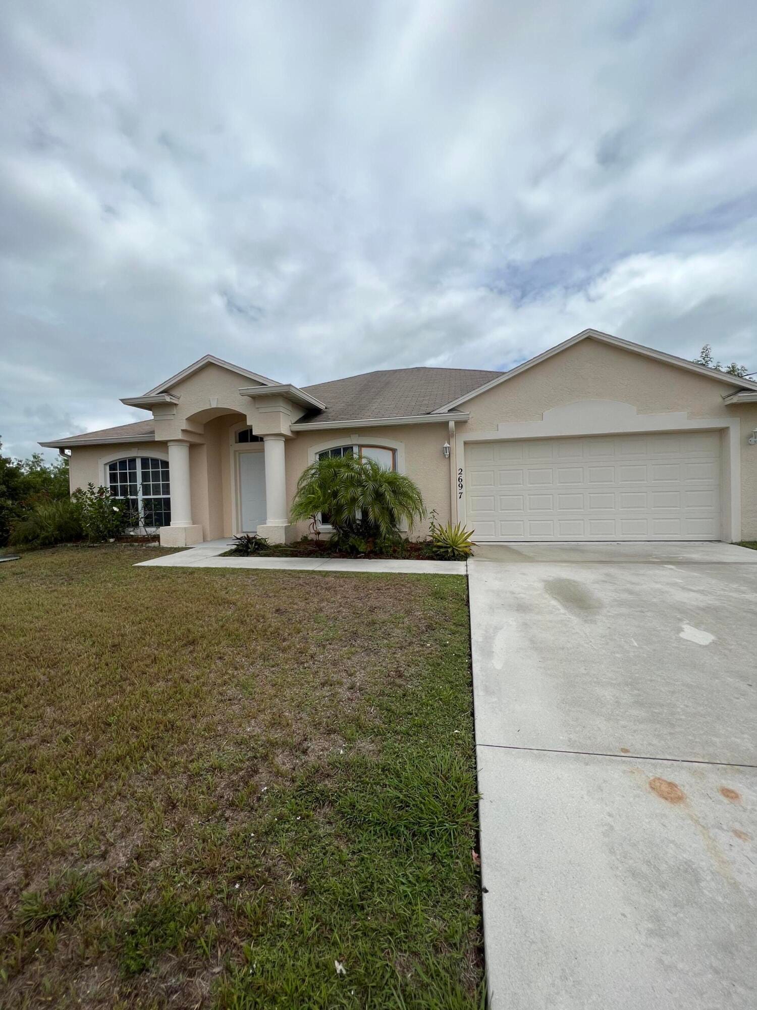 2697 SW Altamira Avenue — photo 2