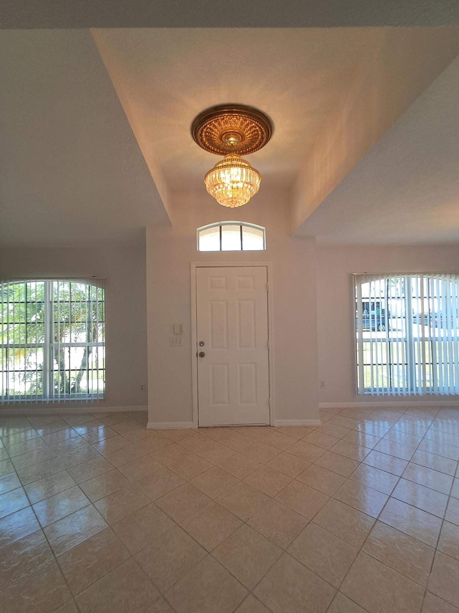 2697 SW Altamira Avenue — photo 4