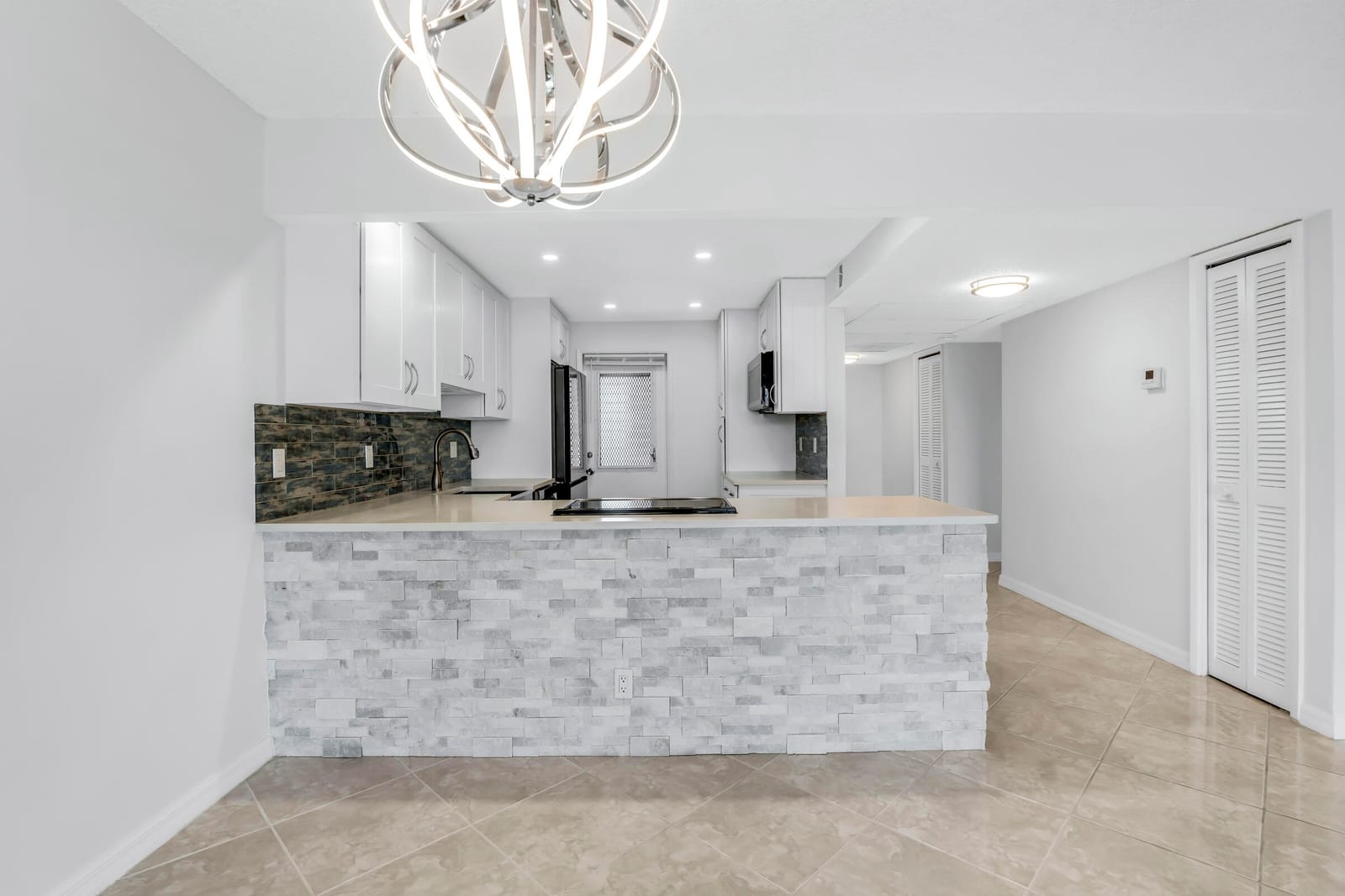 2651 S PALM AIRE Drive 410, Pompano Beach, FL 33069 photo 16