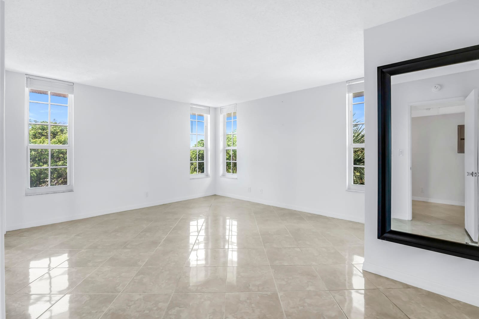 2651 S PALM AIRE Drive 410, Pompano Beach, FL 33069 photo 18