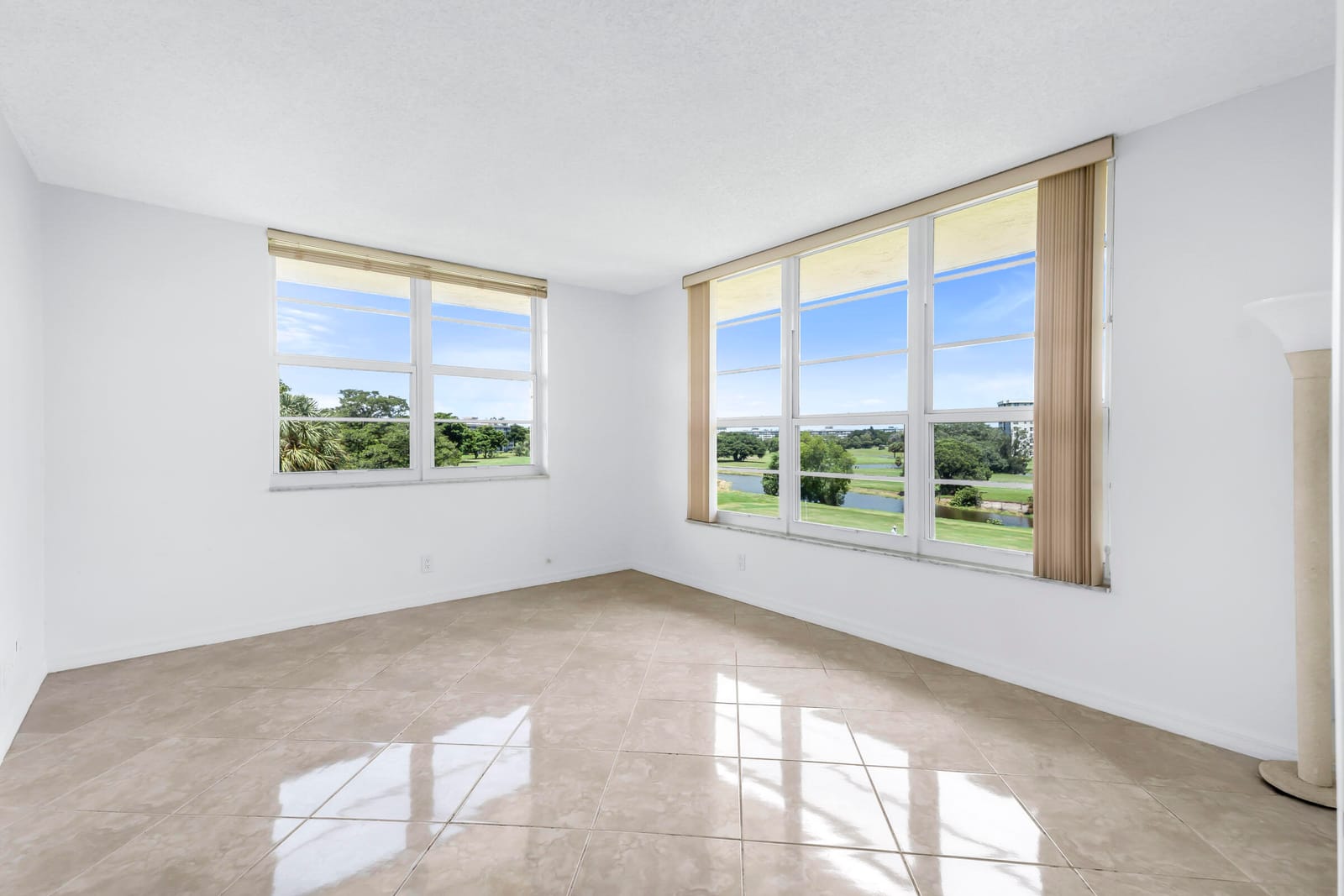 2651 S PALM AIRE Drive 410, Pompano Beach, FL 33069 photo 27