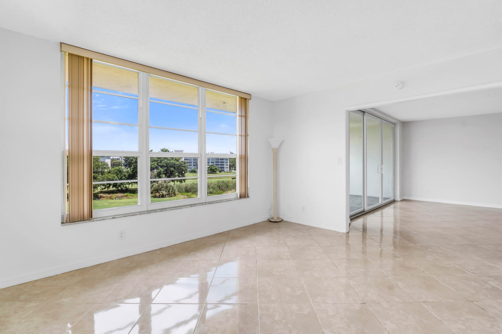 2651 S PALM AIRE Drive 410, Pompano Beach, FL 33069 photo 29