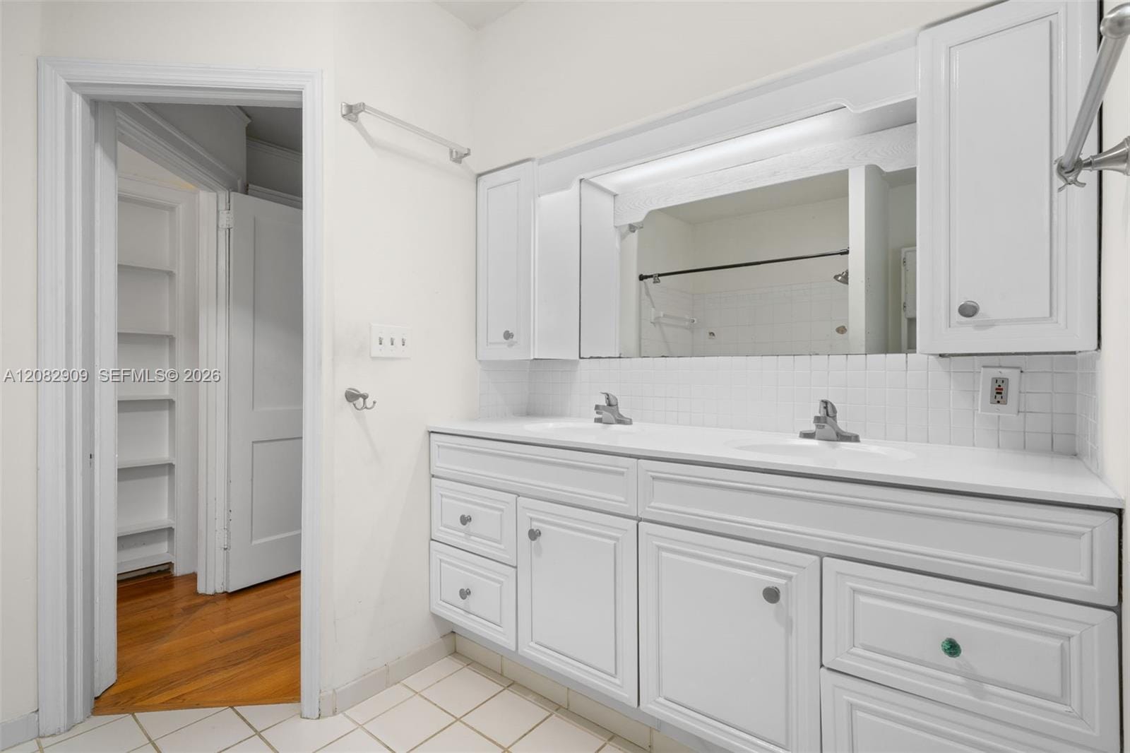 2521 Inagua Avenue — photo 10
