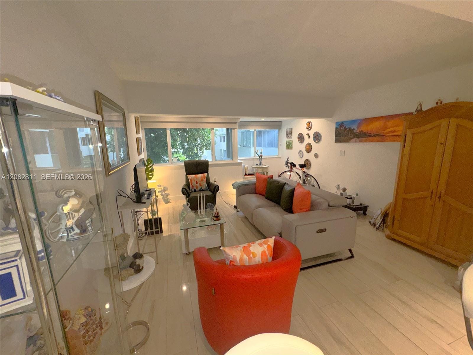 1910 SW 17th Avenue 8 — photo 3