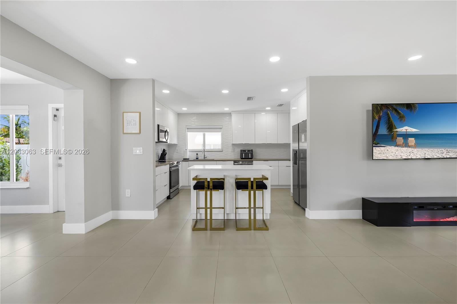 1104 N 13th Terrace, Hollywood, FL 33019 photo 8