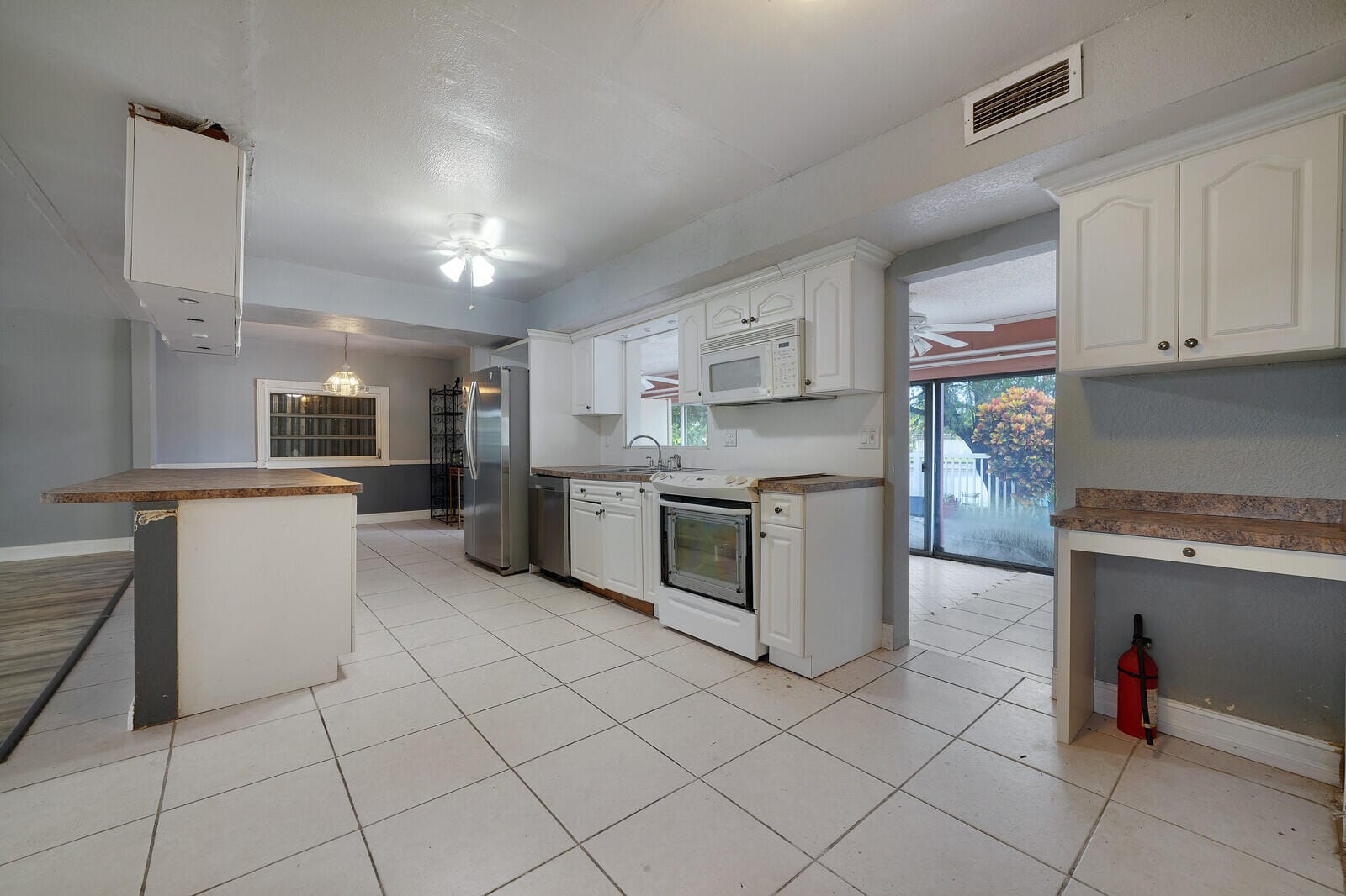 6311 NW 72nd Avenue, Tamarac, FL 33321 photo 15