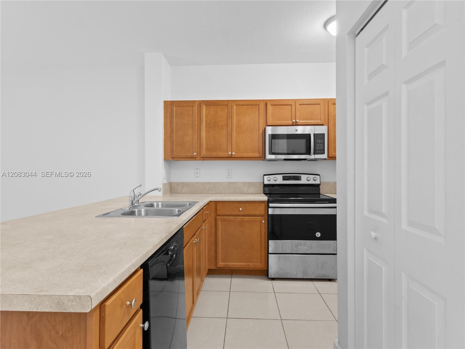 132 SE 28th Place 7, Homestead, FL 33033 photo 13