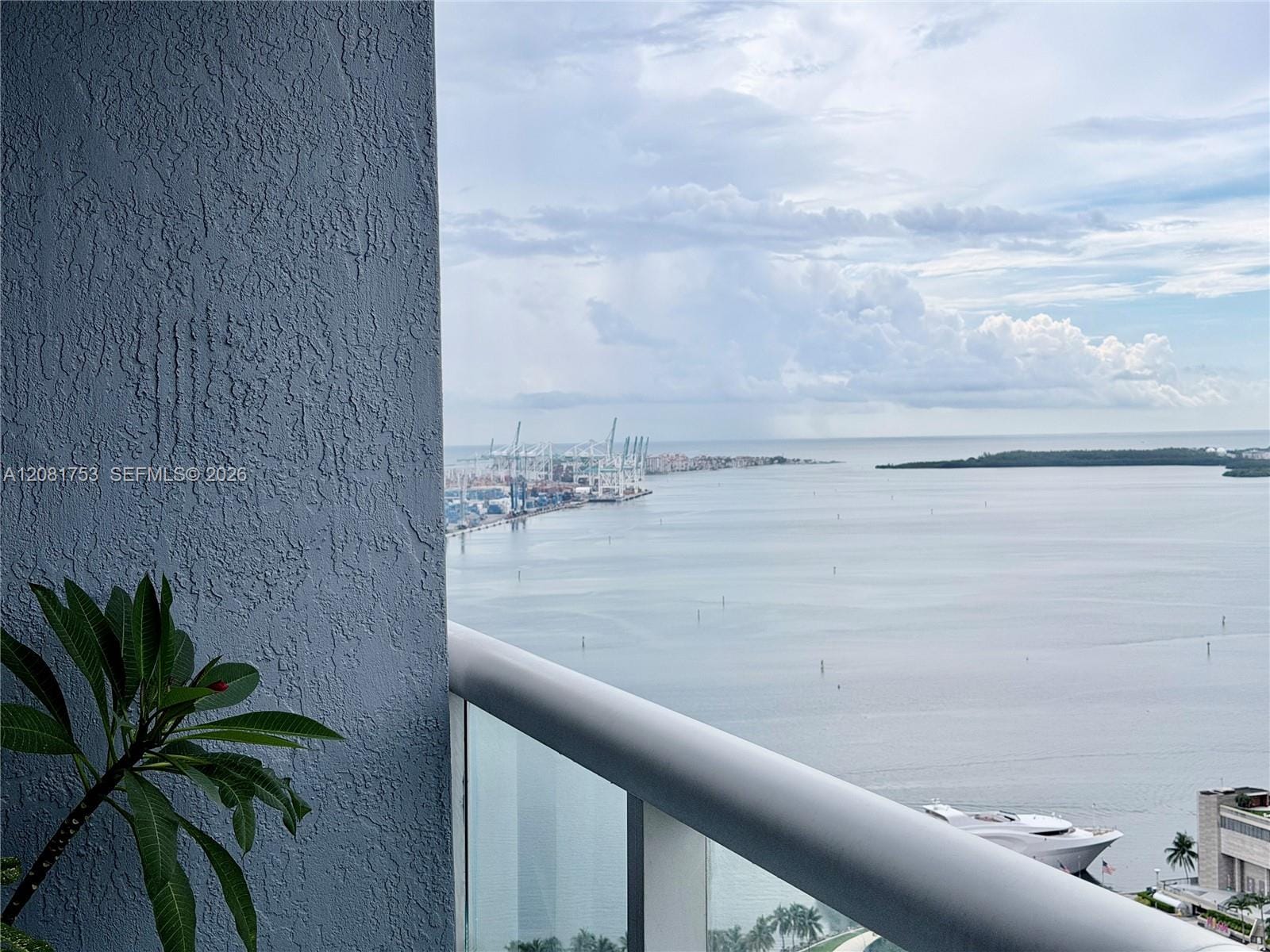 50 Biscayne Boulevard 3211, Miami, FL 33132 photo 18