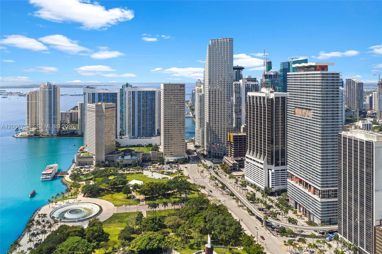 50 Biscayne Boulevard 3211, Miami, FL 33132