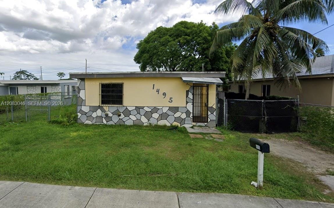1495 NW 7th Place, Florida City, FL 33034