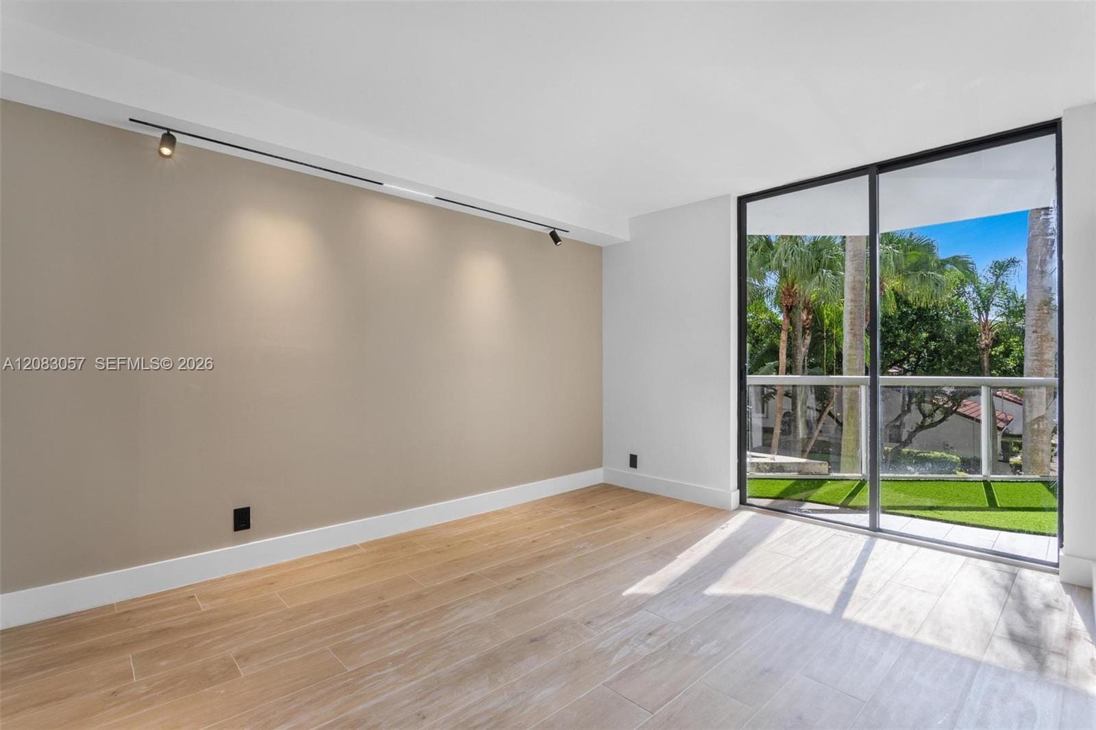 3610 Yacht Club Drive 213, Aventura, FL 33180 photo 28
