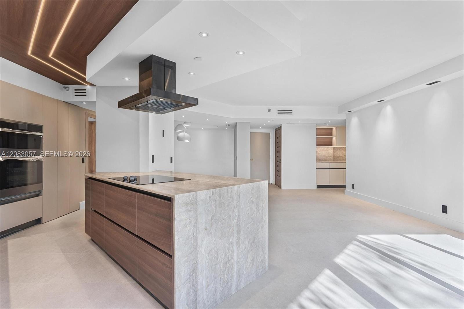 3610 Yacht Club Drive 213 — photo 4