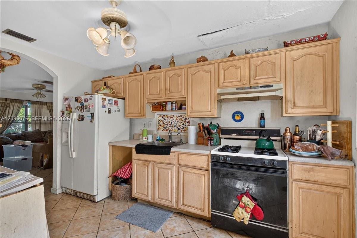 5619 NE 6th Avenue, Oakland Park, FL 33334 photo 14
