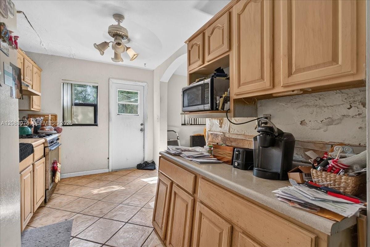 5619 NE 6th Avenue, Oakland Park, FL 33334 photo 15