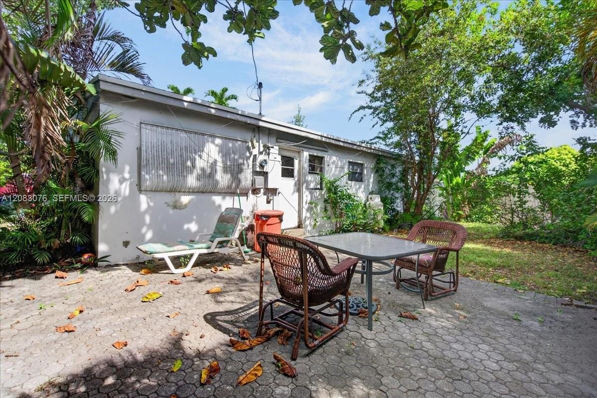 5619 NE 6th Avenue, Oakland Park, FL 33334 photo 21