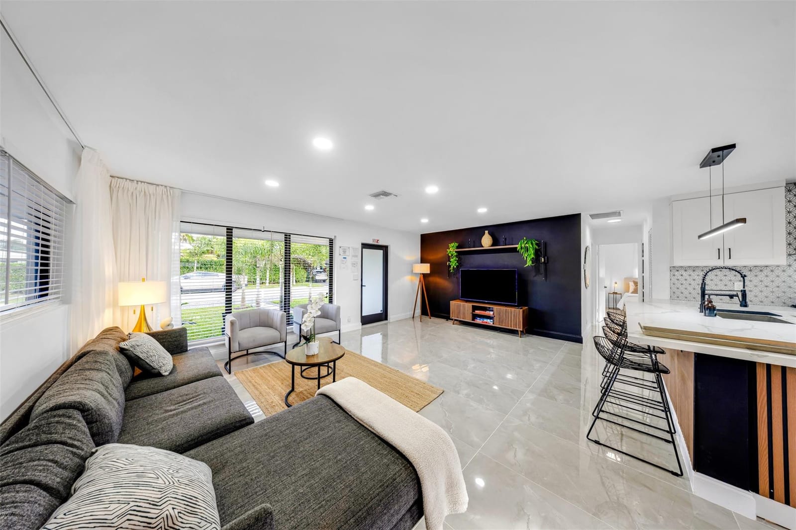 2925 NE 1ST Avenue, Wilton Manors, FL 33334 photo 14