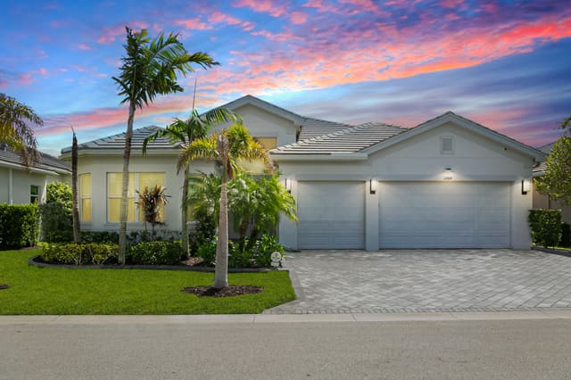 11969 SW HUNTER HILL Avenue, Port St. Lucie, FL 34987