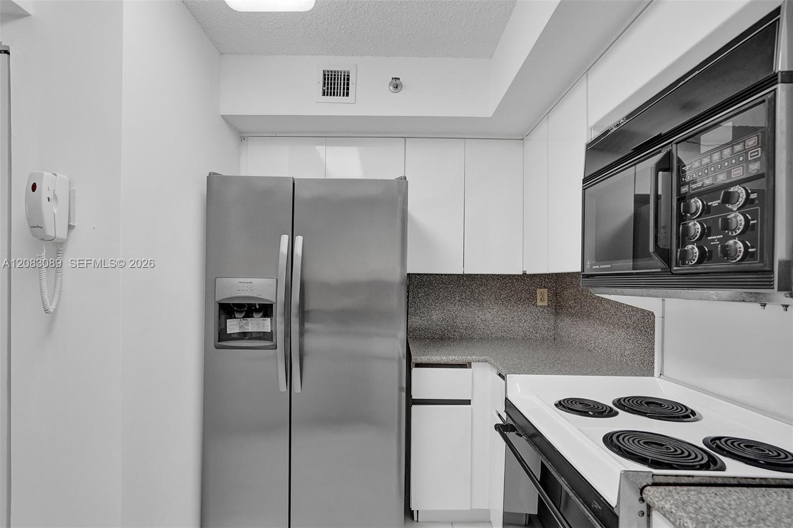 6767 Collins Avenue 307 — photo 4