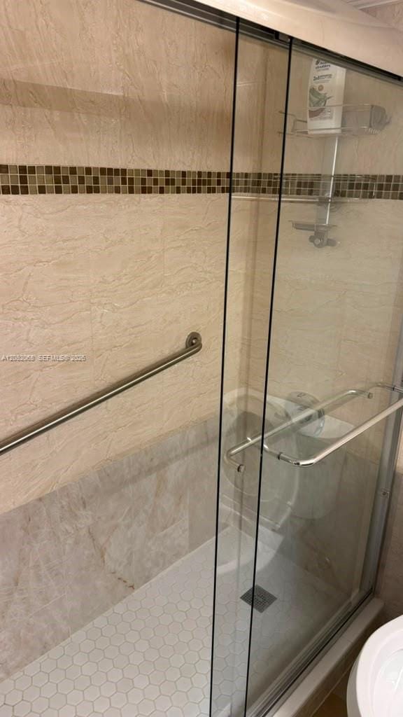 2770 W 61st Place 204, Hialeah, FL 33016 photo 15