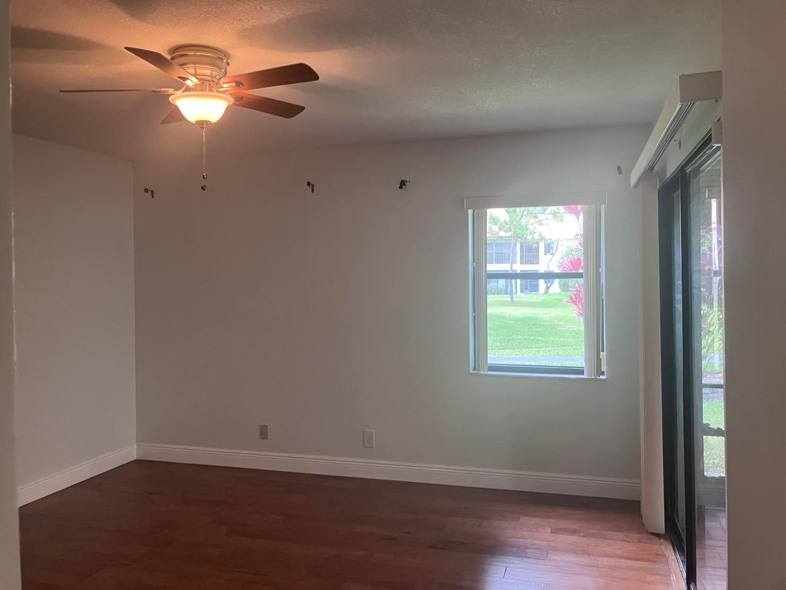 3323 PERIMETER Drive 1616 — photo 12