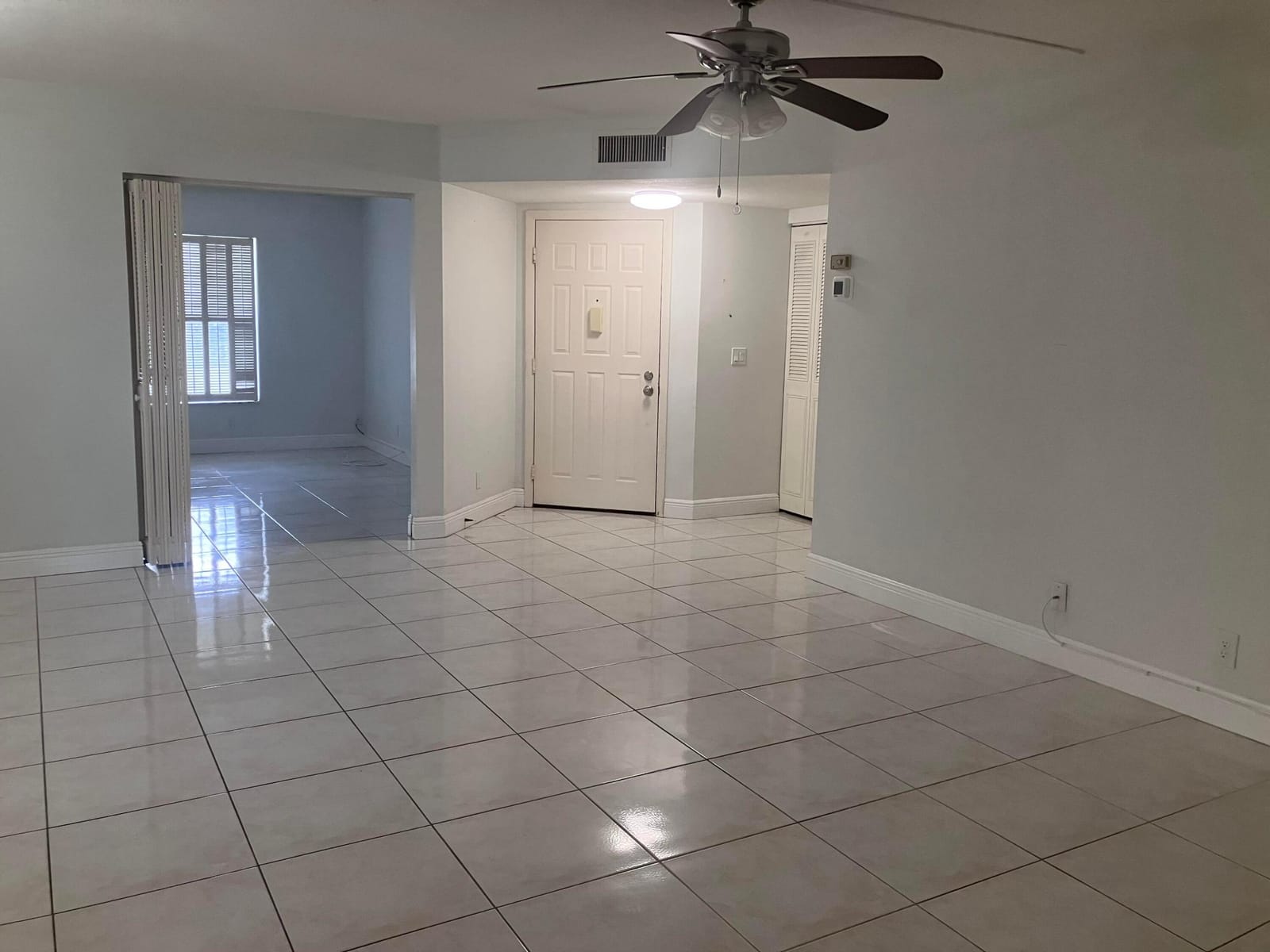 3323 PERIMETER Drive 1616 — photo 6