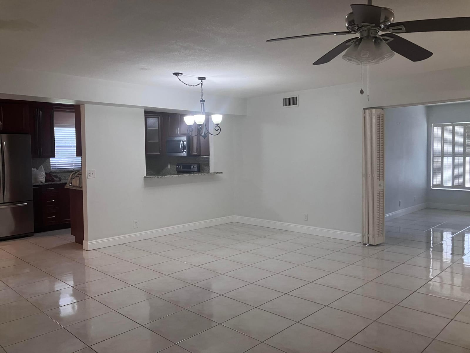 3323 PERIMETER Drive 1616 — photo 7